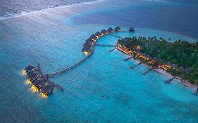 Hotel Adaaran Club Rannalhi  4*